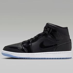 Air Jordan Retro 1 SE